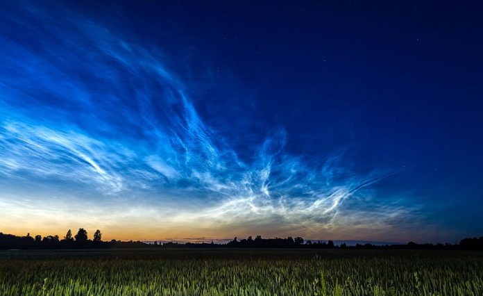 Impresionantes Nubes Noctilucentes Ambientum Portal