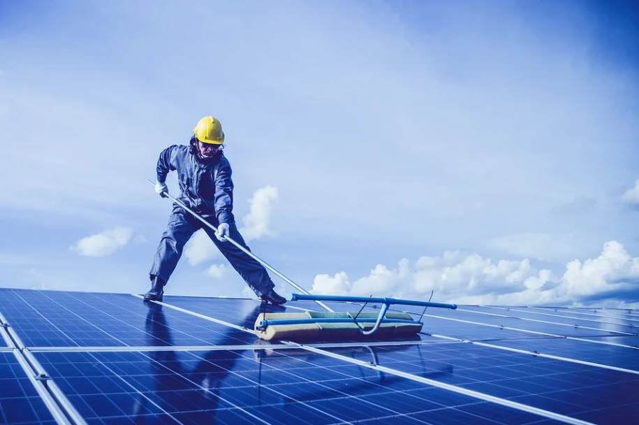 Cómo instalar placas solares: Requisitos y beneficios