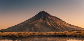 Monte Taranaki. Tipos de volcanes: estratovolcán