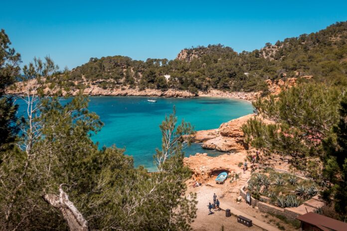 Descubre la belleza de Ibiza