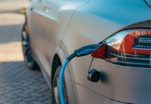 ¿Cuánto cuesta cargar un coche eléctrico en casa?