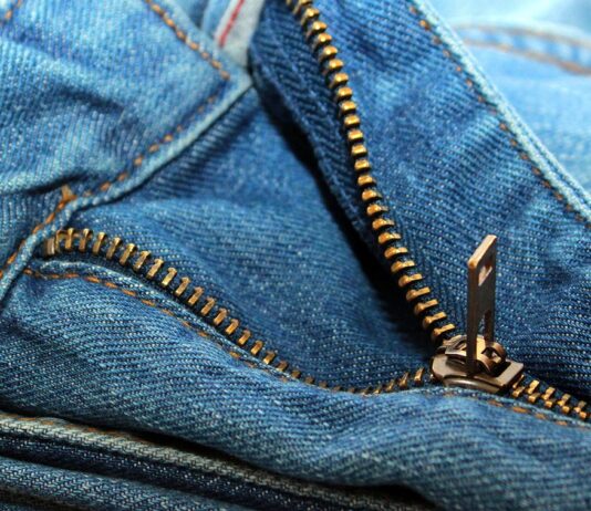 El impacto ambiental detrás de la fabricación de jeans