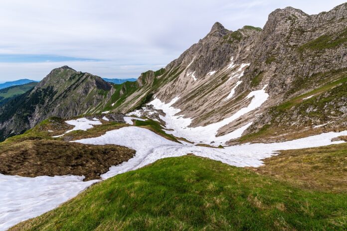 El cambio climático está reduciendo significativamente la cantidad de nieve invernal